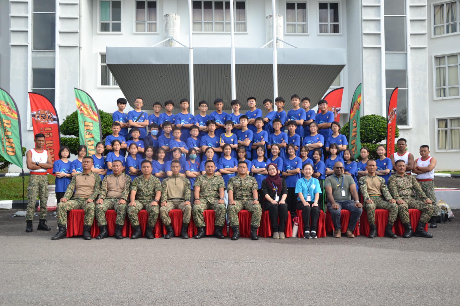 我校55师生赴森州新那旺Kem Senawang 15 RAMD马来西亚军营参观